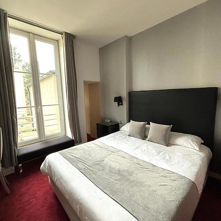 Logis Hotel Saint Martin أورلييو المظهر الخارجي الصورة