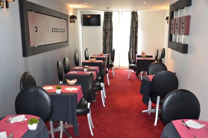 Logis Hotel Saint Martin أورلييو المظهر الخارجي الصورة