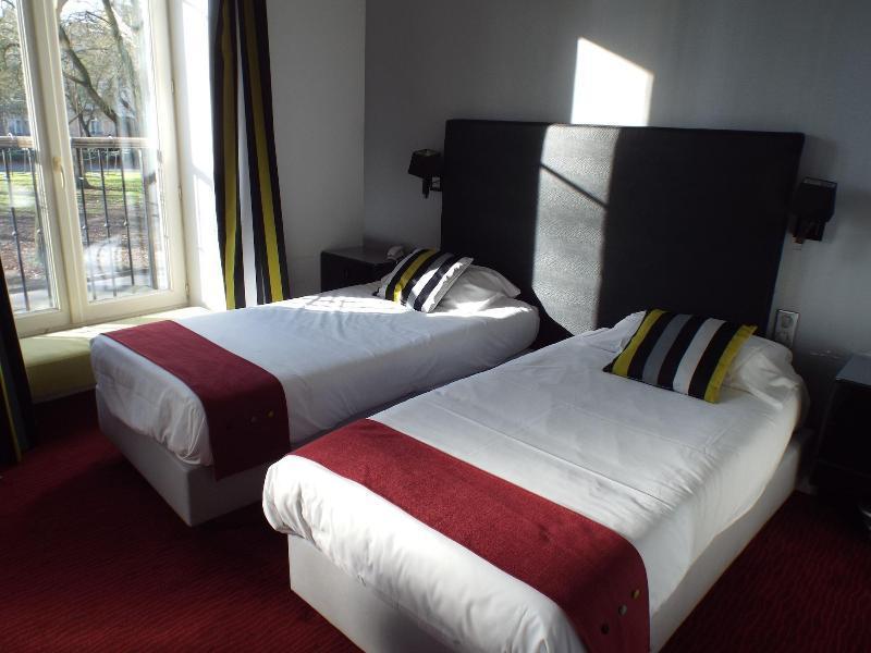 Logis Hotel Saint Martin أورلييو المظهر الخارجي الصورة