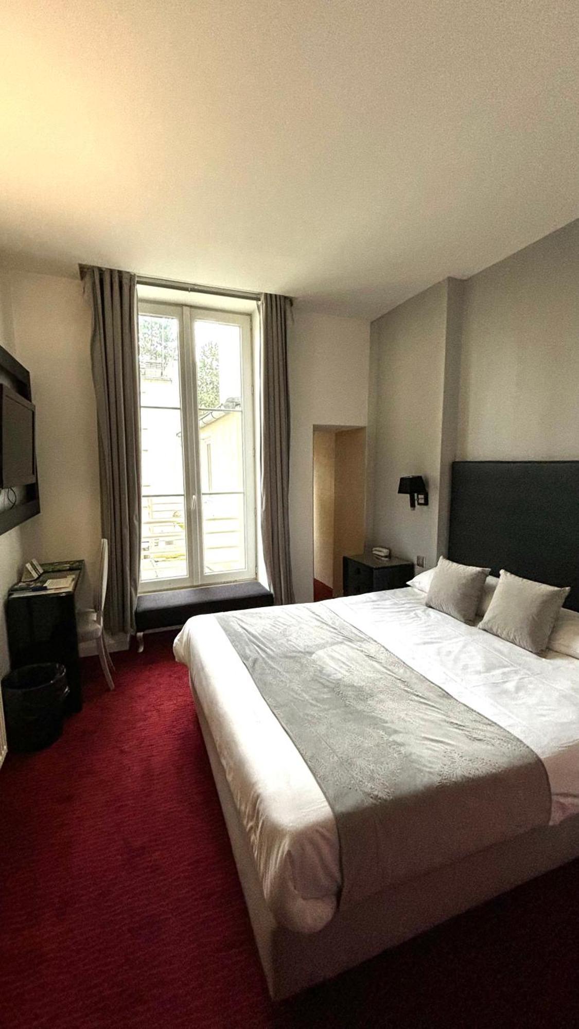 Logis Hotel Saint Martin أورلييو المظهر الخارجي الصورة
